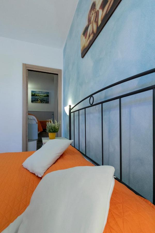 La Collina Dei Fiori Apartment Vercana Bagian luar foto