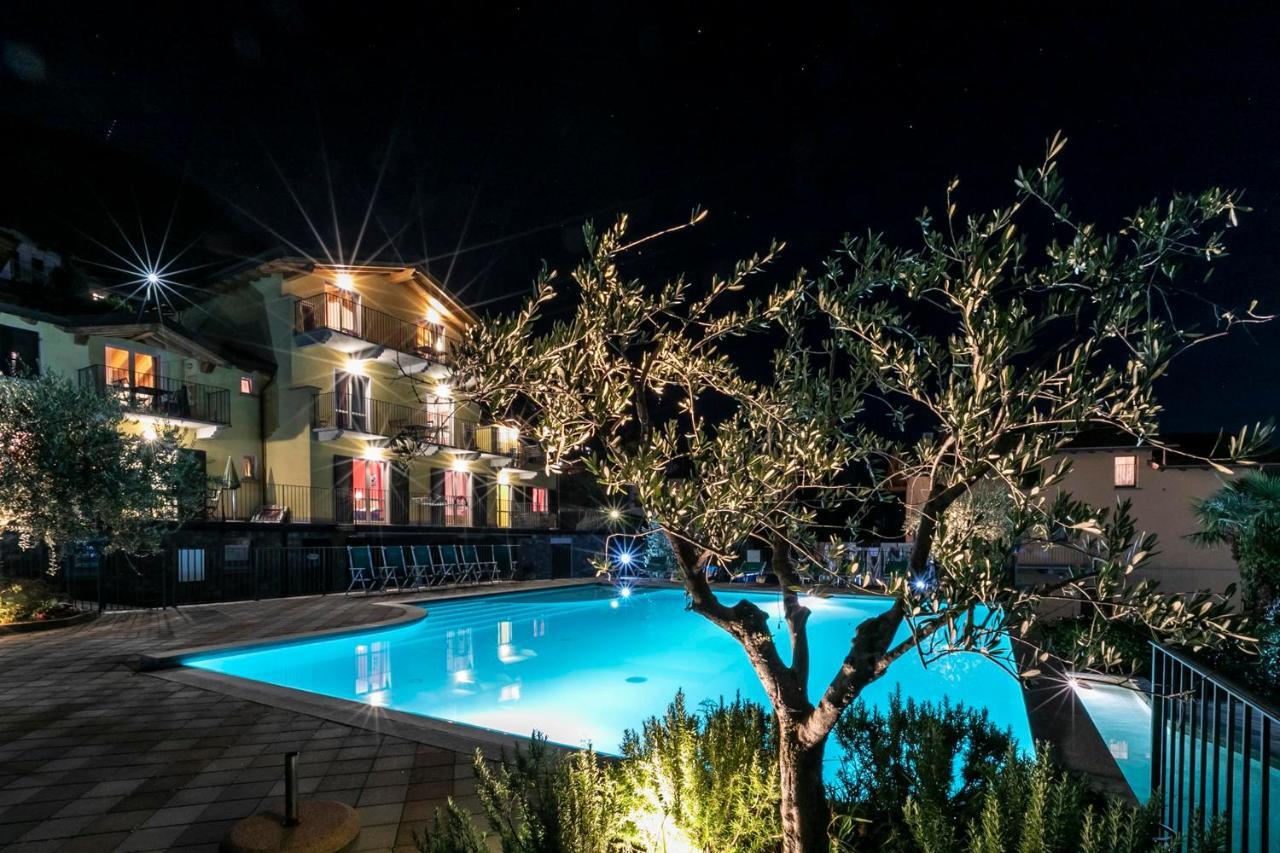 La Collina Dei Fiori Apartment Vercana Bagian luar foto